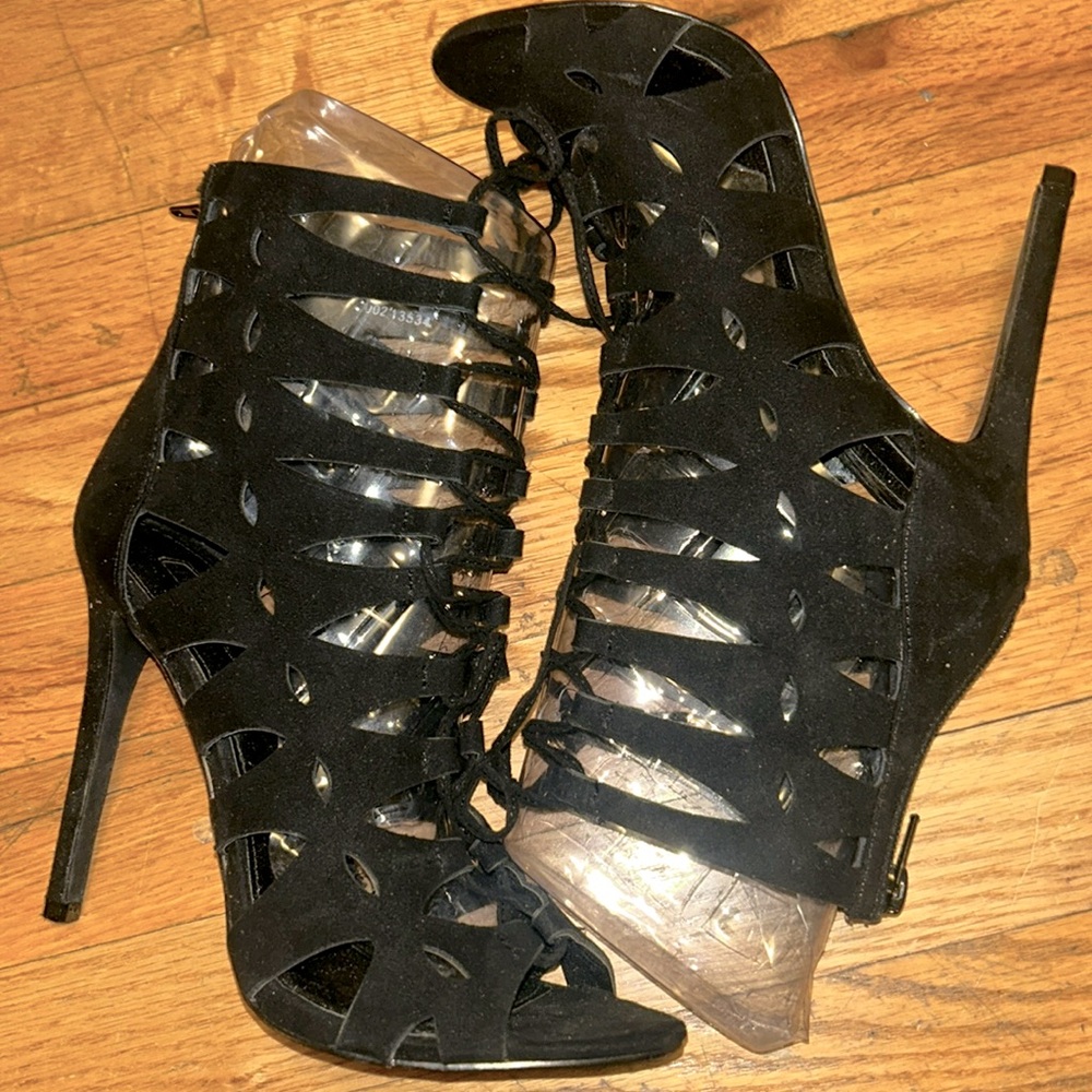 NWT Forever 21 black CO-MUSKETEERS size 7 only $20